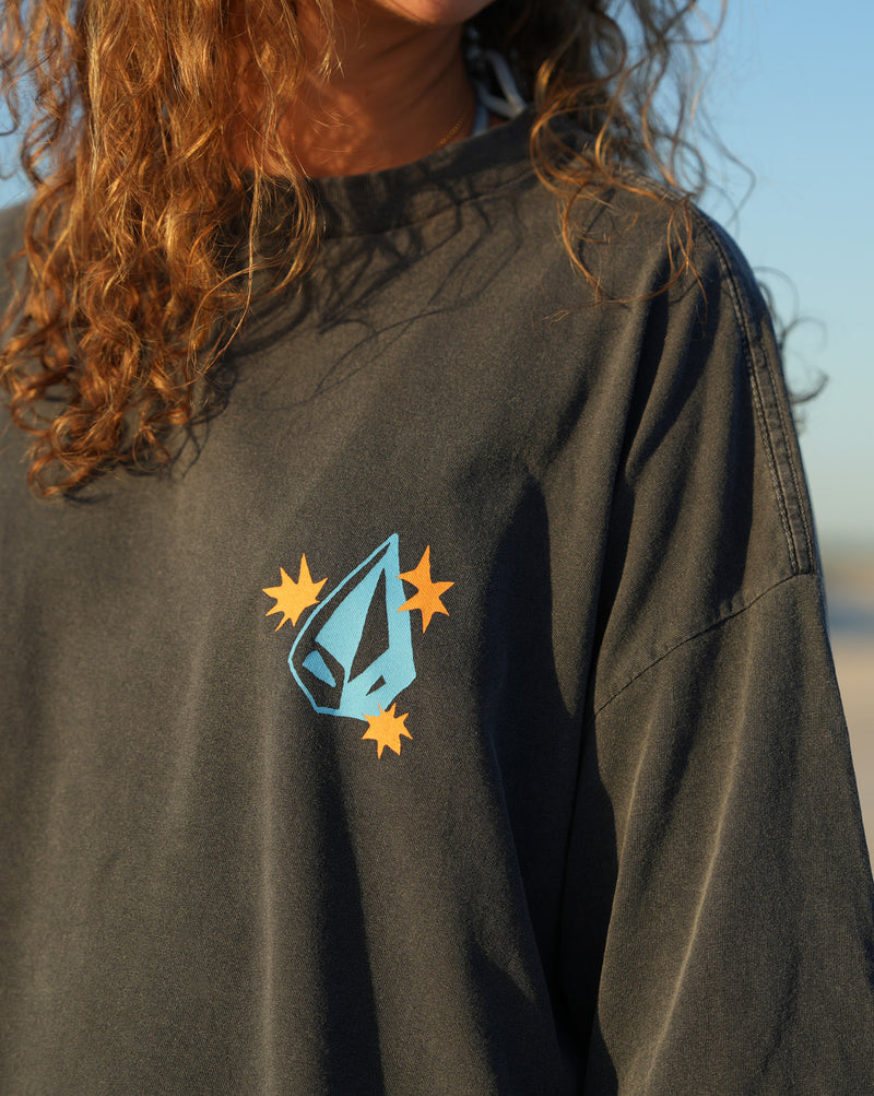 Camiseta Boxy Fit Volcom FA x Alucinandinho Punk Rock Love Cinza