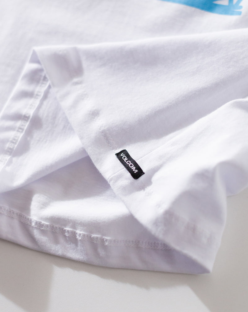 Camiseta Especial Volcom FA x Alucinandinho Mental Crowd Branca