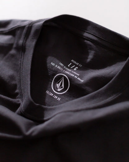 Camiseta Especial Volcom Corp Stone Preta