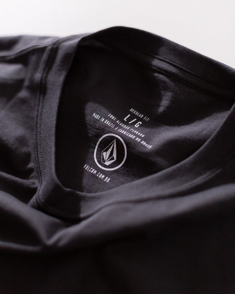 Camiseta Especial Volcom Corp Stone Preta