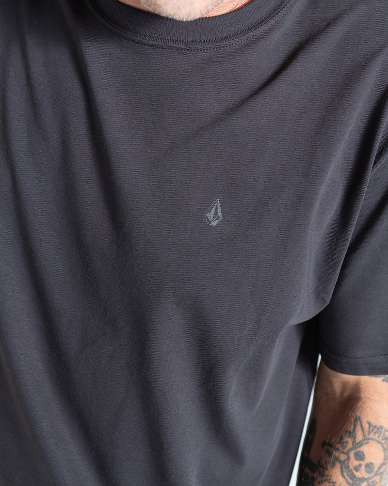 Camiseta Especial Volcom Corp Stone Preta