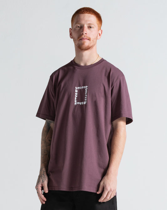 Camiseta Especial Volcom Corner Stone Bordô