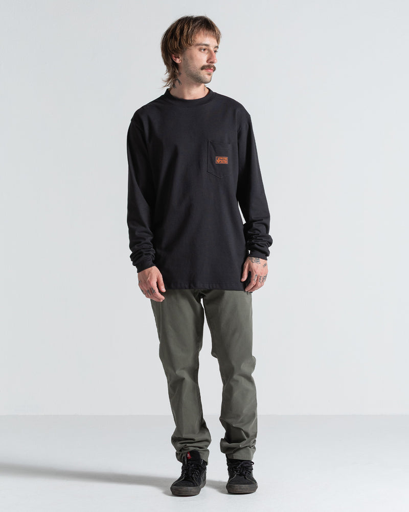 Camiseta Especial Volcom Manga Longa Workwear Preta
