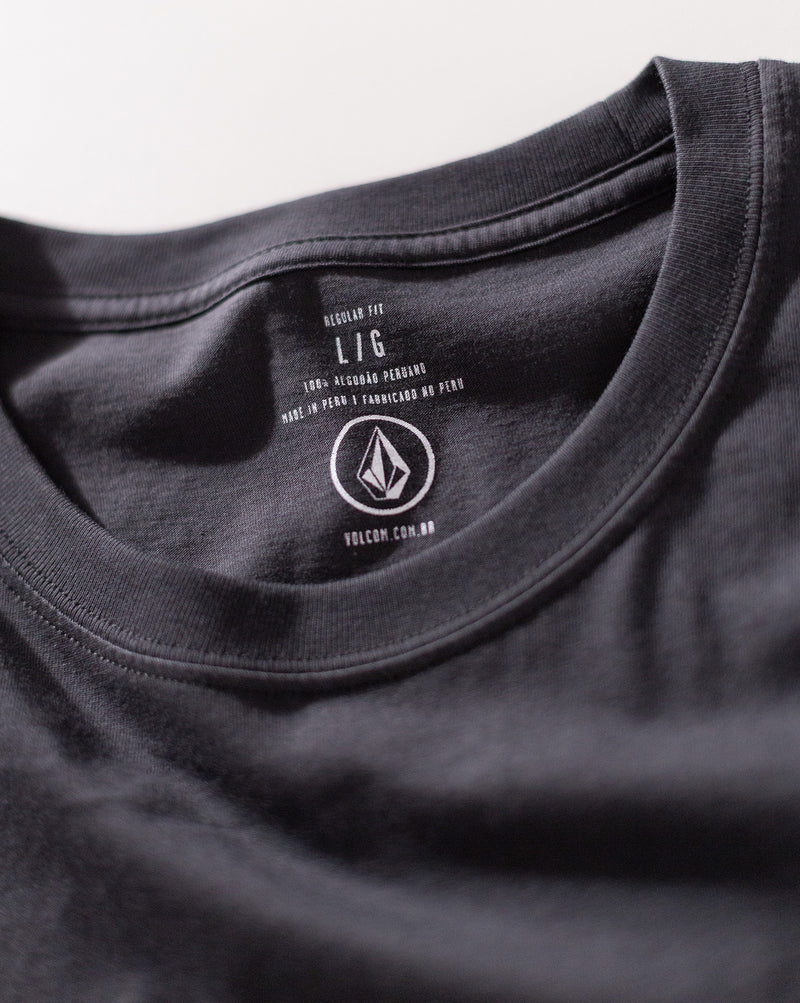 Camiseta Especial Volcom Corp Stone Preta