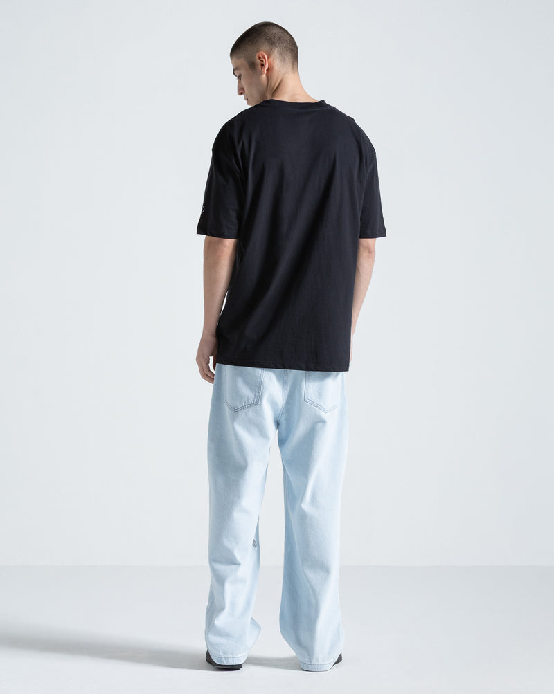 Camiseta Comfort Fit Volcom Circle Solid Preta