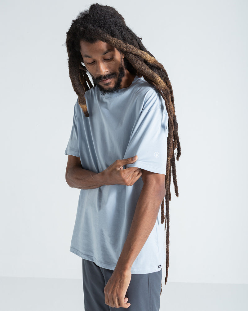 Camiseta Comfort Fit Volcom Circle Solid Azul Claro