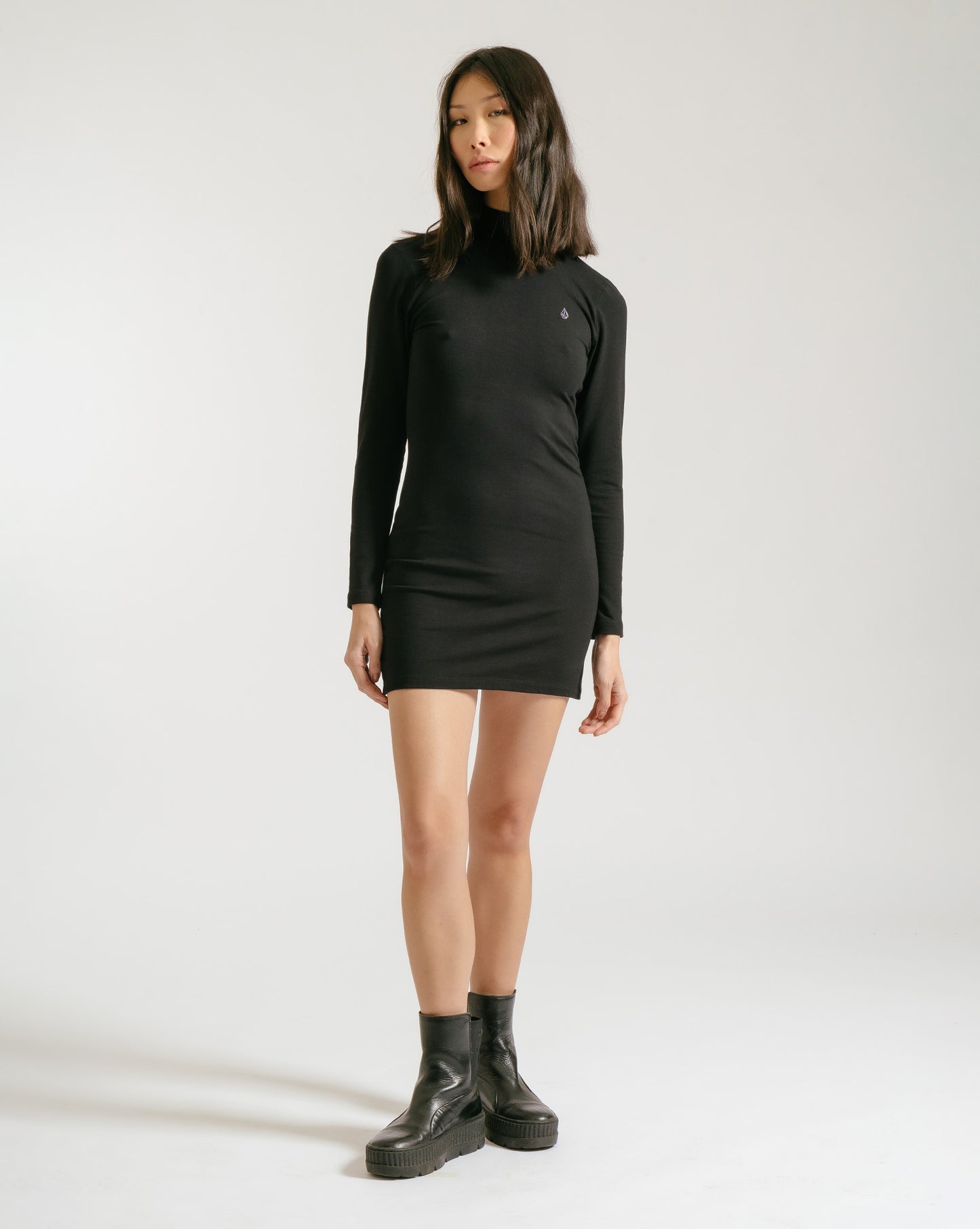 Vestido Volcom Lived In Lounge Preto